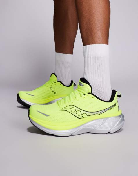 Saucony Hurricane 25 running trainers in citron and black - view 1