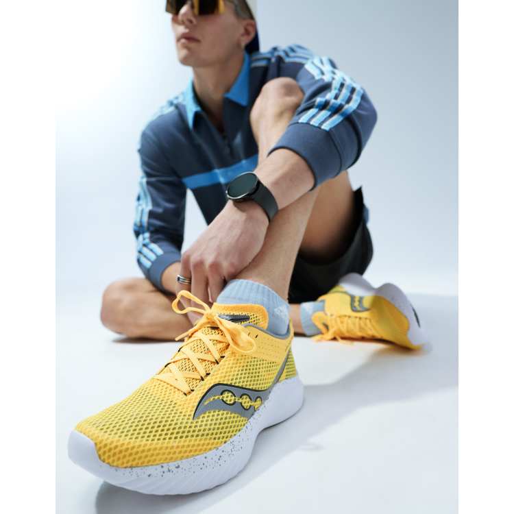Saucony oro e nere store