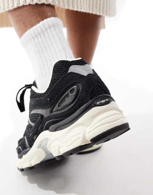 Saucony – Originals – Progrid Omni 9 – Sneaker in Schwarz und Cremeweiß, 3 von 5