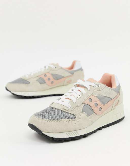 Saucony rosa outlet asos