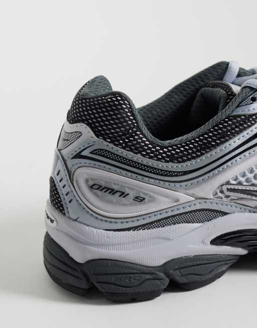 Saucony Progrid Omni 9 baskets blanches, grises et argentées, 2 de 5