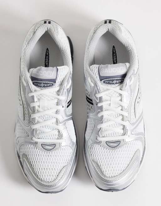 Saucony Progrid Triumph 4 OG trainers in silver and white, 3 of 5
