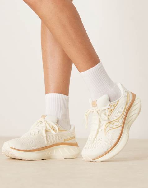 Saucony Ride 18 neutral cushioning trainers in vanilla - view 1