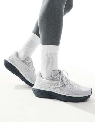 Saucony Ride 18 running trainers in cloud and shadow ASOS