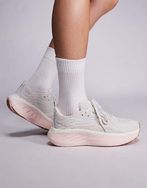 Saucony Ride 18 running trainers in quartz and peony - view 1