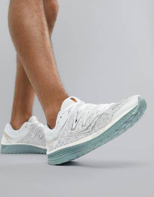 saucony hurricane iso white