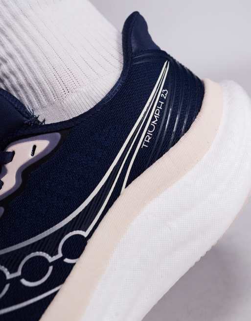 Saucony - Triumph 23 - Hardloopschoenen in marineblauw en perzik, 3 van 5