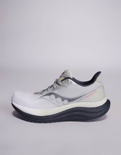 Saucony Triumph 23 running trainers in grey and shadow, 3 of 5