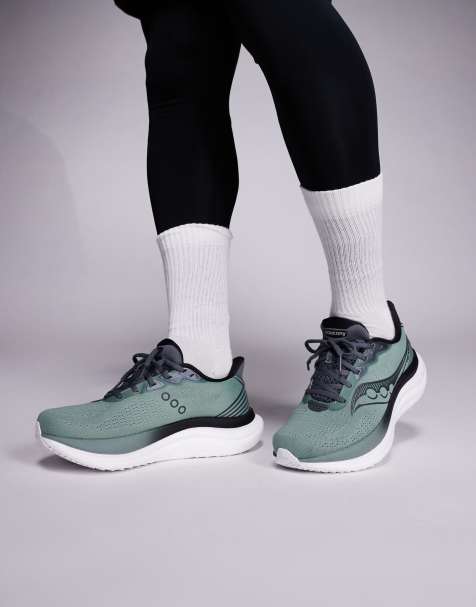 Saucony Triumph 23 running trainers in iceberg and grey - view 1