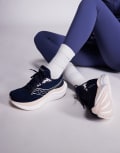 [Saucony] Saucony Triumph 23 running trainers in navy and cameo 4 NAVY and CAMEO