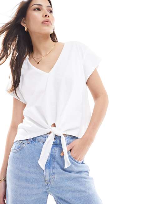 Scalpers – Ärmelloses T-Shirt in gebrochenem Weiß mit Knoten