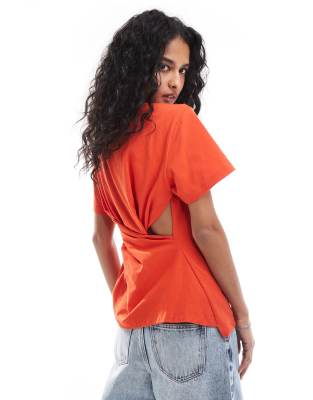 Back Knot Tee In Orange