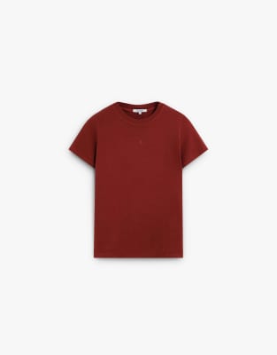 Scalpers - Basic-T-Shirt in Dunkelrot mit mittigem Totenkopfmotiv