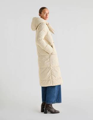 bow hoodie puffer coat in natural-White