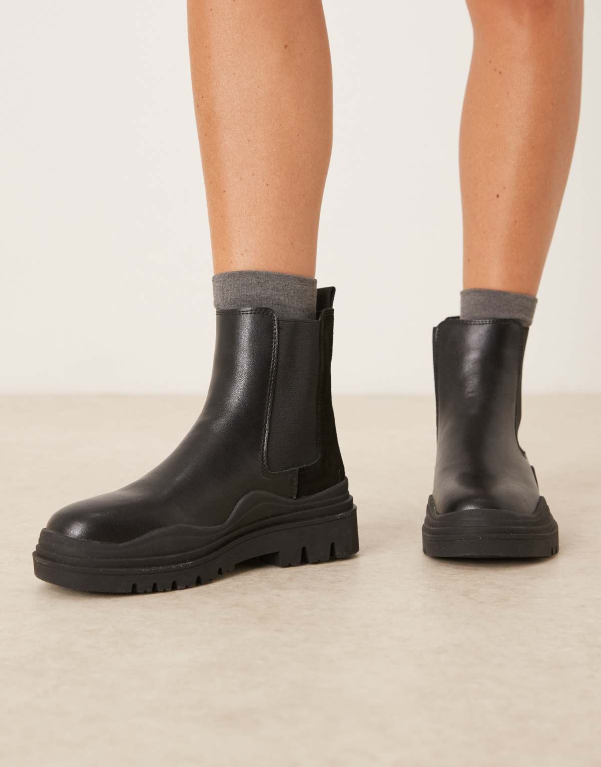 Scalpers Duotrack Boot In Black