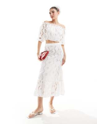 Scalpers embossed skirt in white