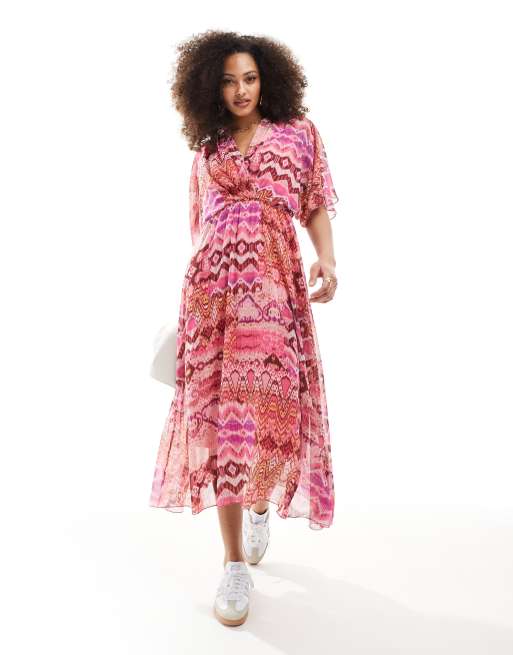 Scalpers etnic dress in pink
