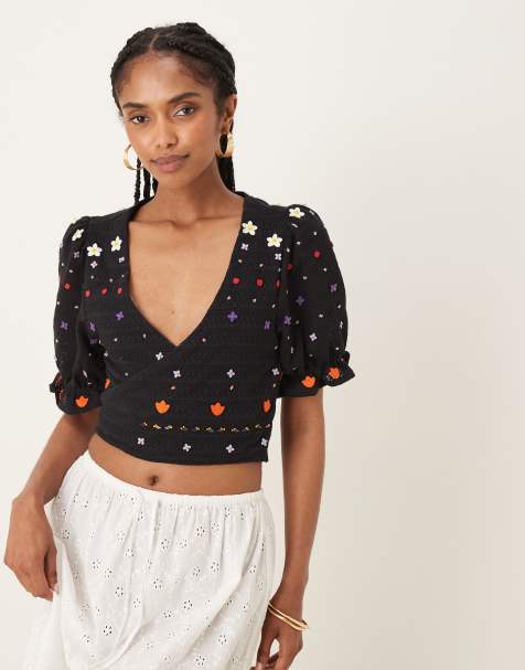 Scalpers Garden emb top in black - view 1