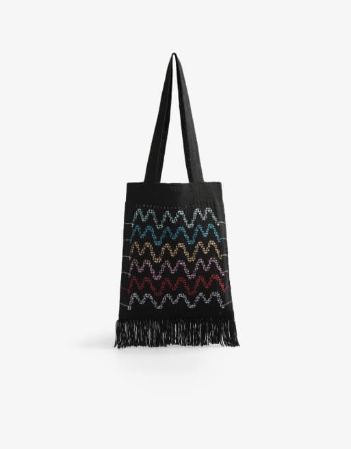 Scalpers – Häkeltasche in Schwarz