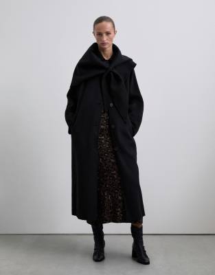 Scalpers - Handgefertigter Mantel in Schwarz mit Schalkragen