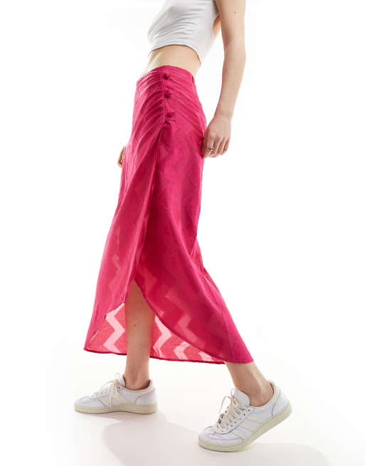 Scalpers jacquard button skirt in fuchsia