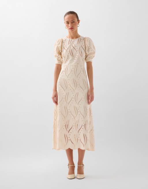 Scalpers – Kleid aus Spitze in Ecru mit erhabener Stickerei