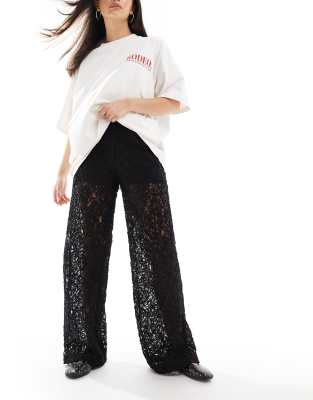 lace pant in black