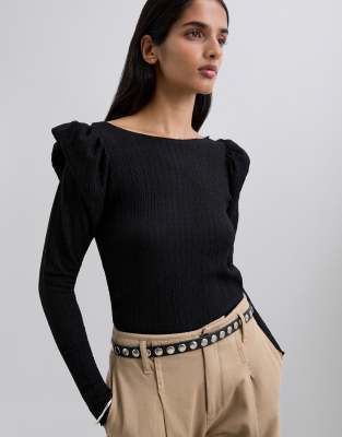 Scalpers - Langarmshirt in Schwarz mit Knitterstruktur und Puffärmeln