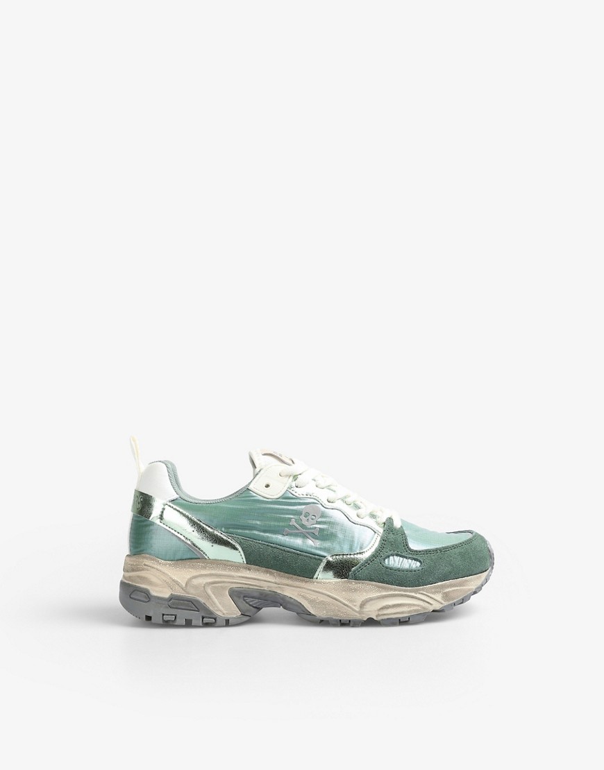 Scalpers loop sneakers in green