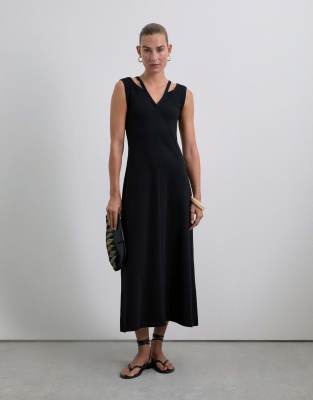 Scalpers - Midikleid in Schwarz mit Cut-out