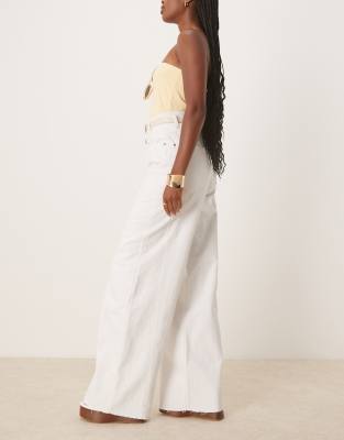 Scalpers New Curvy Denim Pants In White