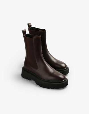  New High Track Boot In Dark Brown  