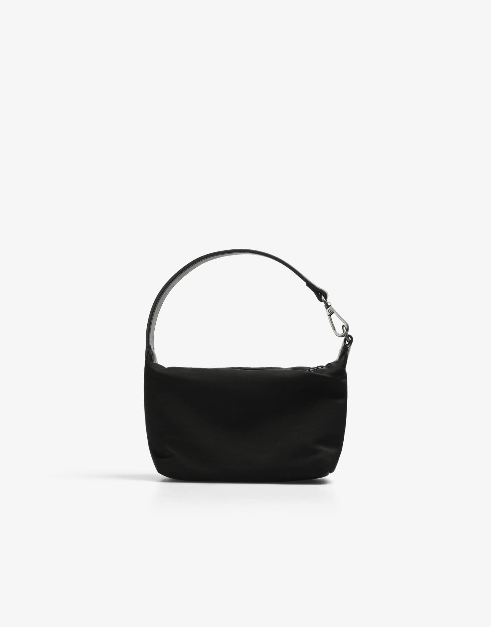 Мини-сумка Scalpers Ny hook черного цвета