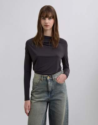 Scalpers - Oulder - Langärmliges Shirt aus Funktionsmaterial in Braun-Brown