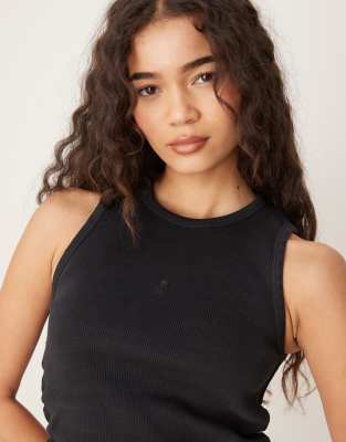 rib gathered side tee in black