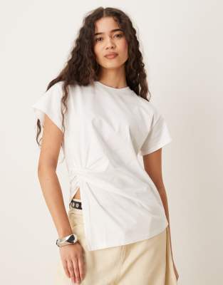 Side knot tee in ecru-Neutral