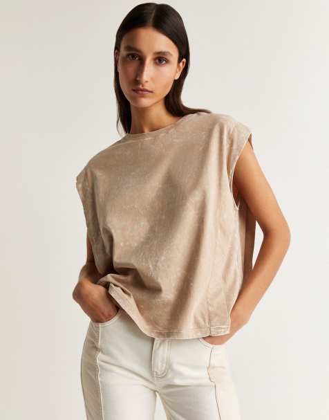 Scalpers skull lapel t-shirt in sand - view 1