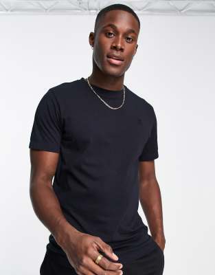 Skull t-shirt in dark navy