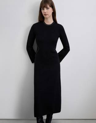 Scalpers - Strickkleid in Schwarz mit Nietenverzierung