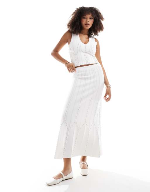 Scalpers studs knit skirt in white
