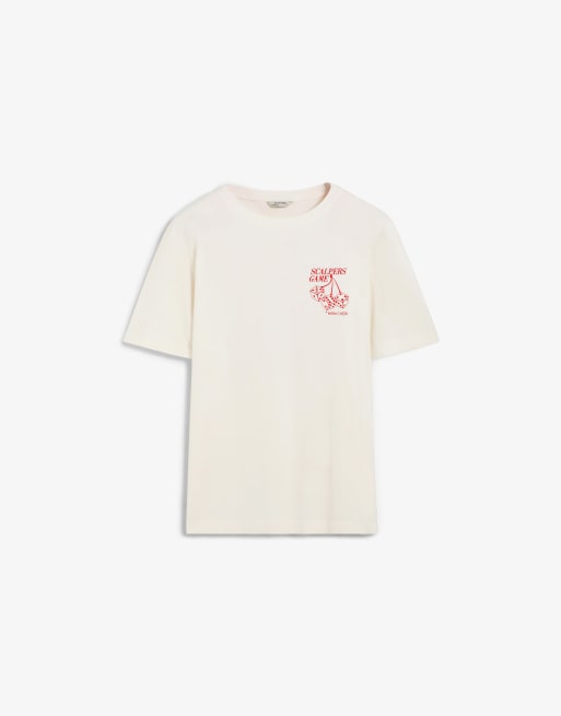 Scalpers – T-Shirt in Beige mit Würfelprint