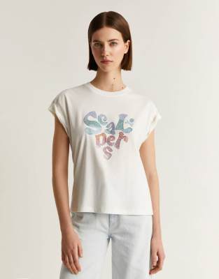 Scalpers - T-Shirt in gebrochenem Weiß mit Strass-Logo