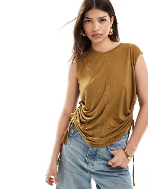 Scalpers t-shirt in olive - view 1