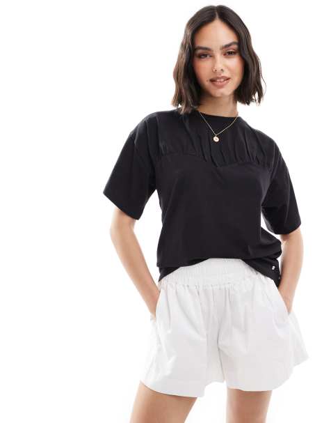 Scalpers – T-Shirt in Schwarz mit geraffter Brustpartie - view 1