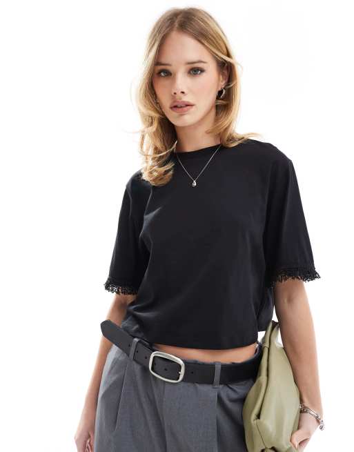 Scalpers – T-Shirt in Schwarz mit perlenbesetzten Bündchen