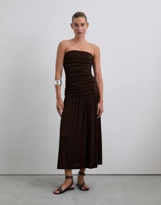 Scalpers - Trägerloses Jersey-Kleid in Braun-Brown