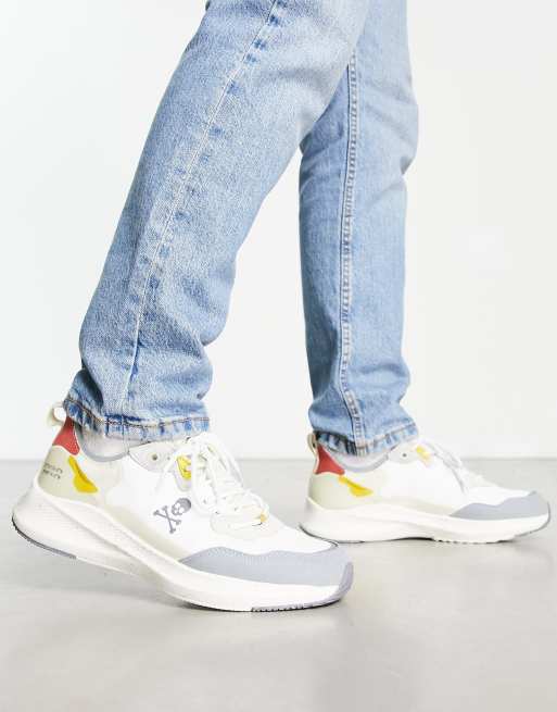Scalpers – Unlimited – Sneaker mit dicker Sohle in Wollweiß