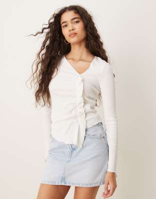 Wrinkle long sleeve tee in white