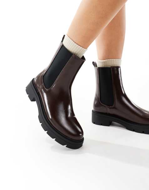 schuh Abbie chunky chelsea boots in brown - view 1