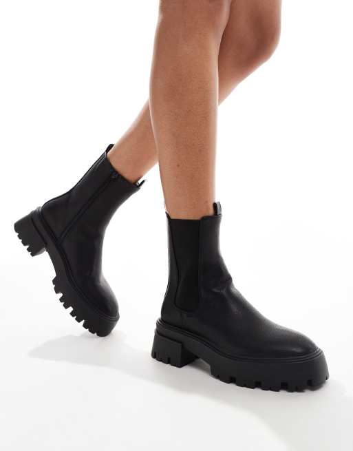 schuh Addilyn Ankle Boots in Schwarz mit dicker Sohle